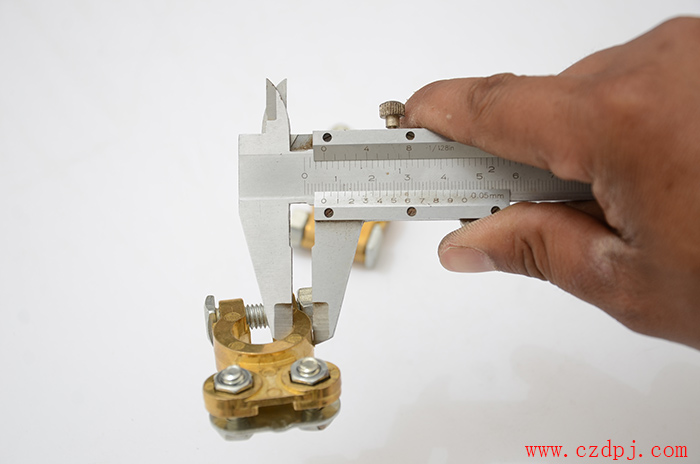 铝镁合金汽车蓄电池专用接头