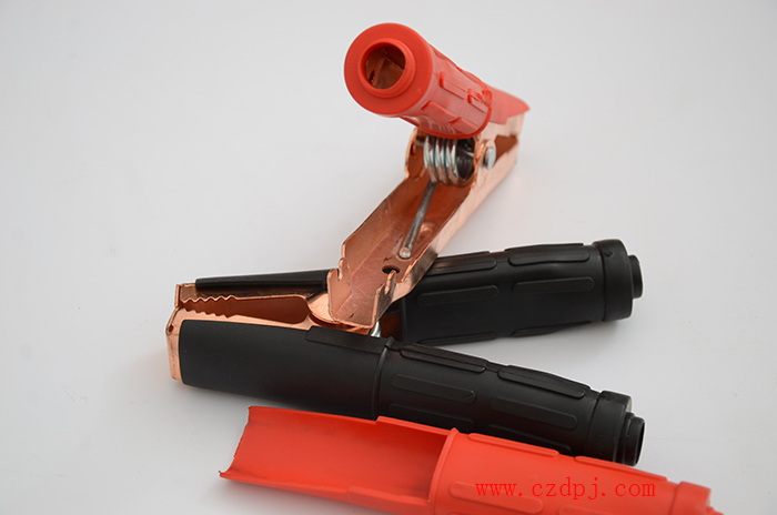 汽车蓄电池搭火线夹子