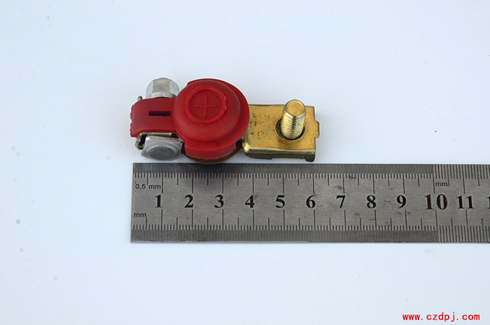 黄铜冲压电瓶夹-005