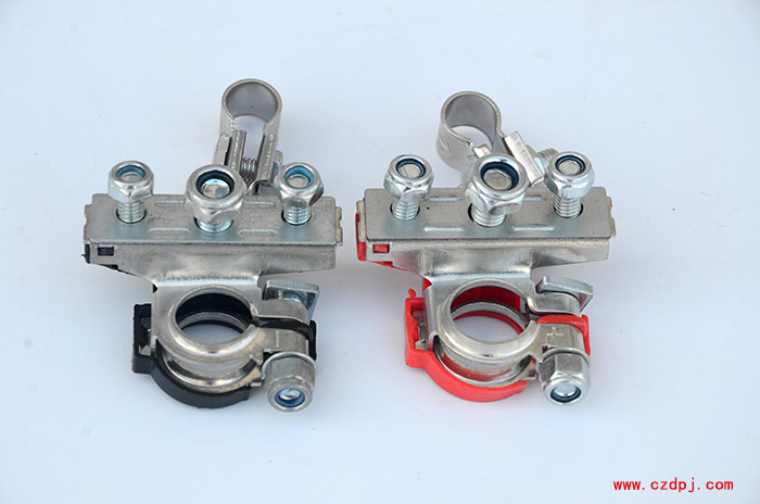 黄铜冲压电瓶夹-010